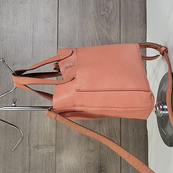 Madewell Small Peach Leather Crossbody Tote Bag - Picture 3 of 12